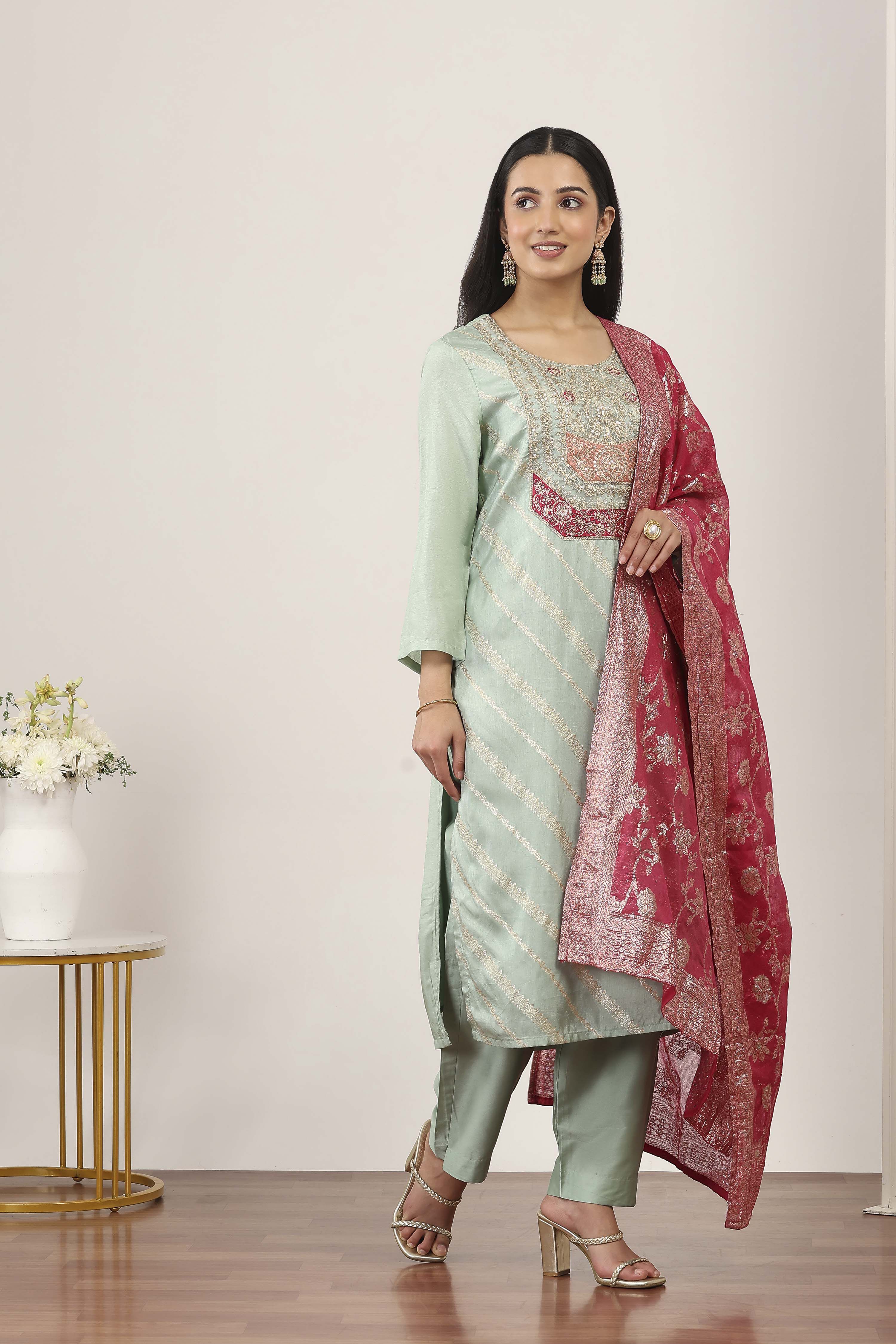 Green Viscose Straight Suit Sets image number 5