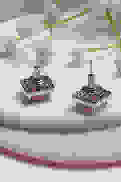 Light Pink Alloy Studs image number 2