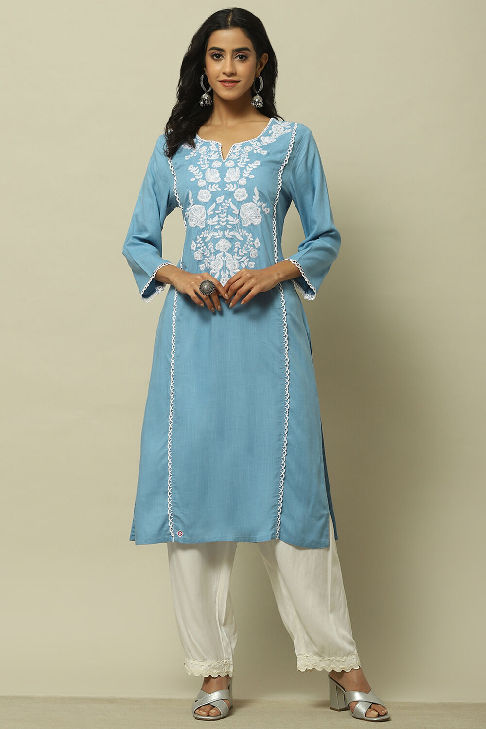 Ice Blue Floral Embroidered Straight Kurta image number 5