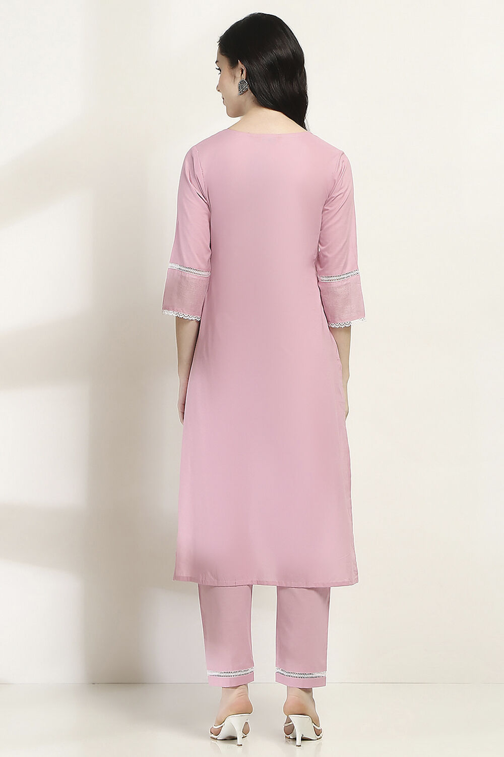 Lilac Cotton Embroidered Straight Suit Set image number 4