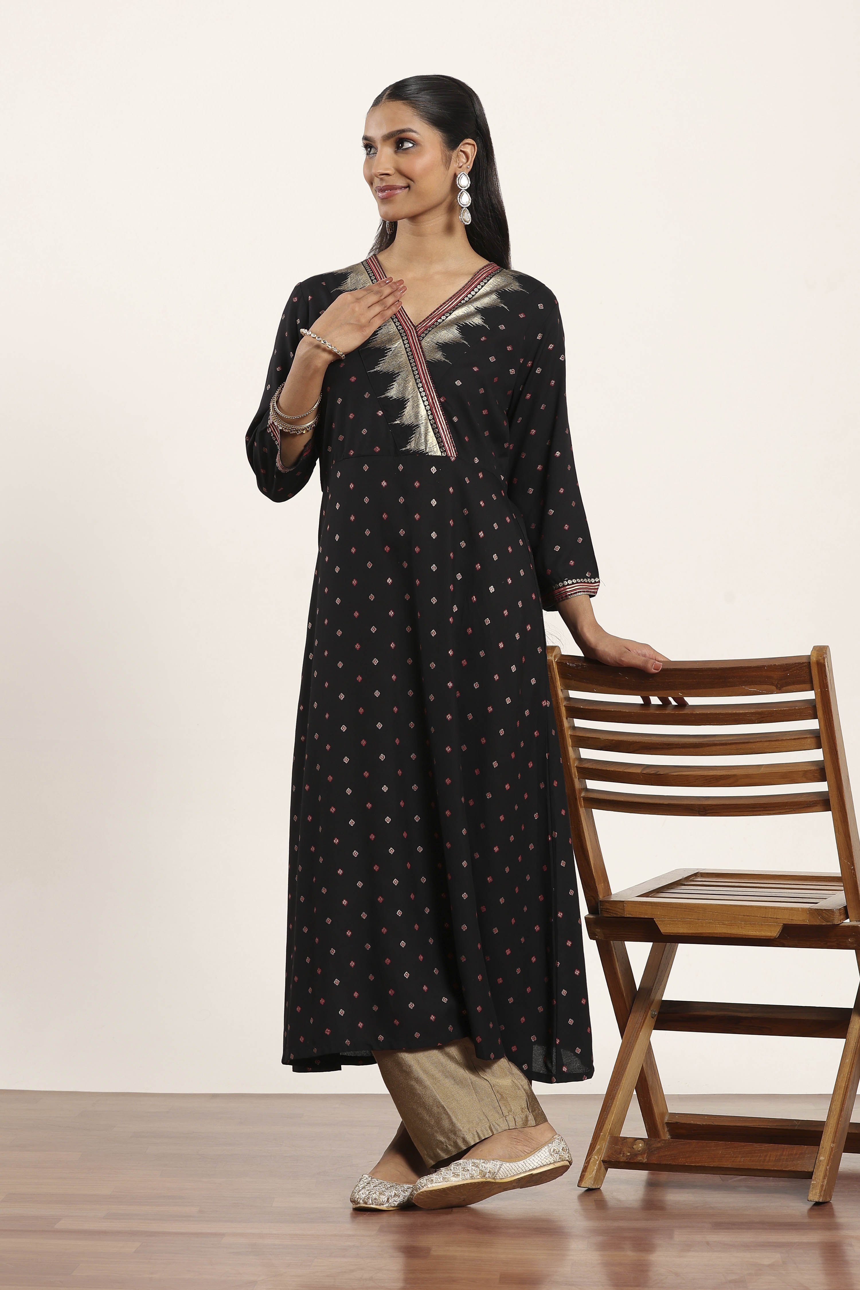 Black Viscose Rayon Straight Kurta Pants Set image number 0
