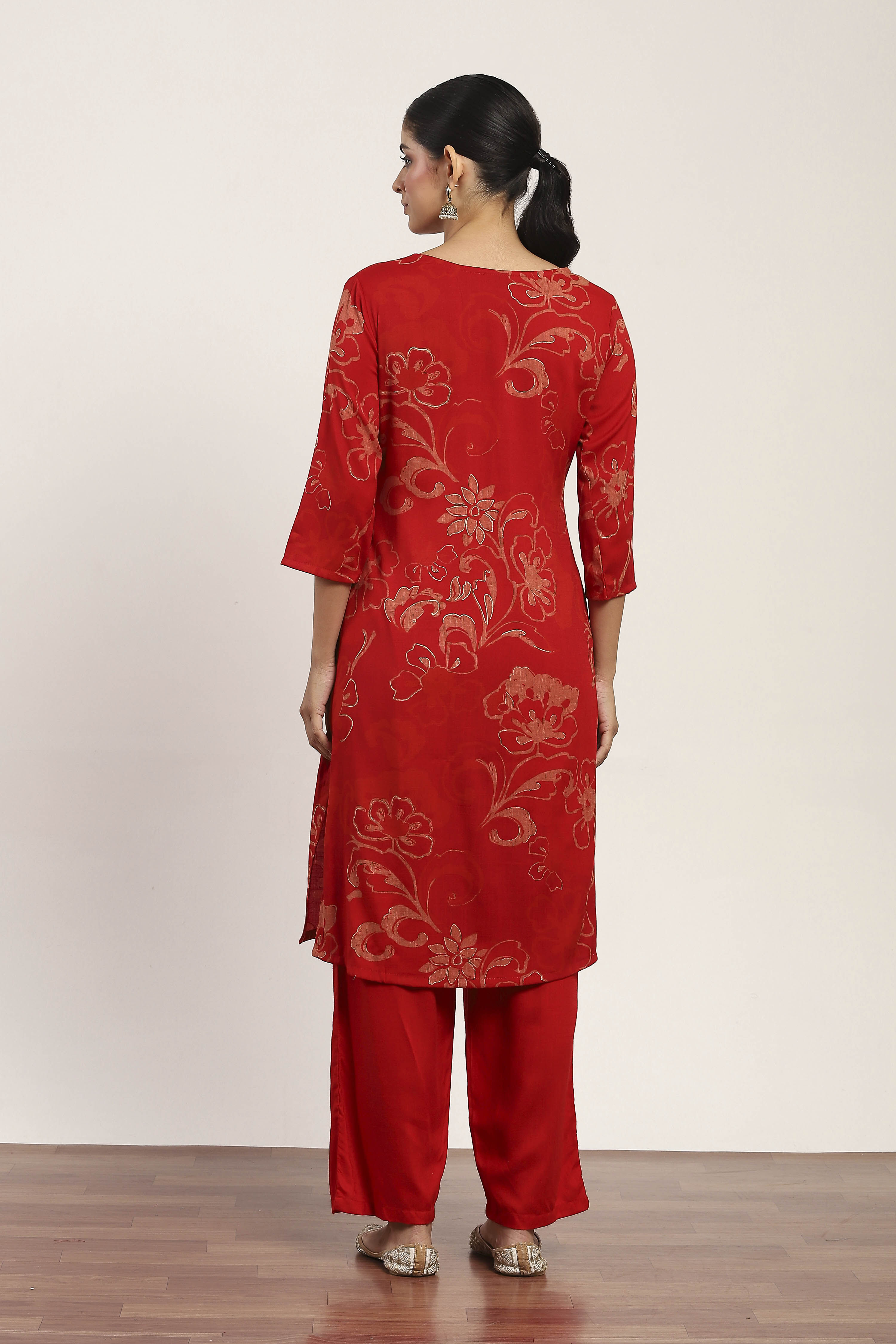 Red Viscose Polyester Viscose Rayon Kurta Pants Set image number 4