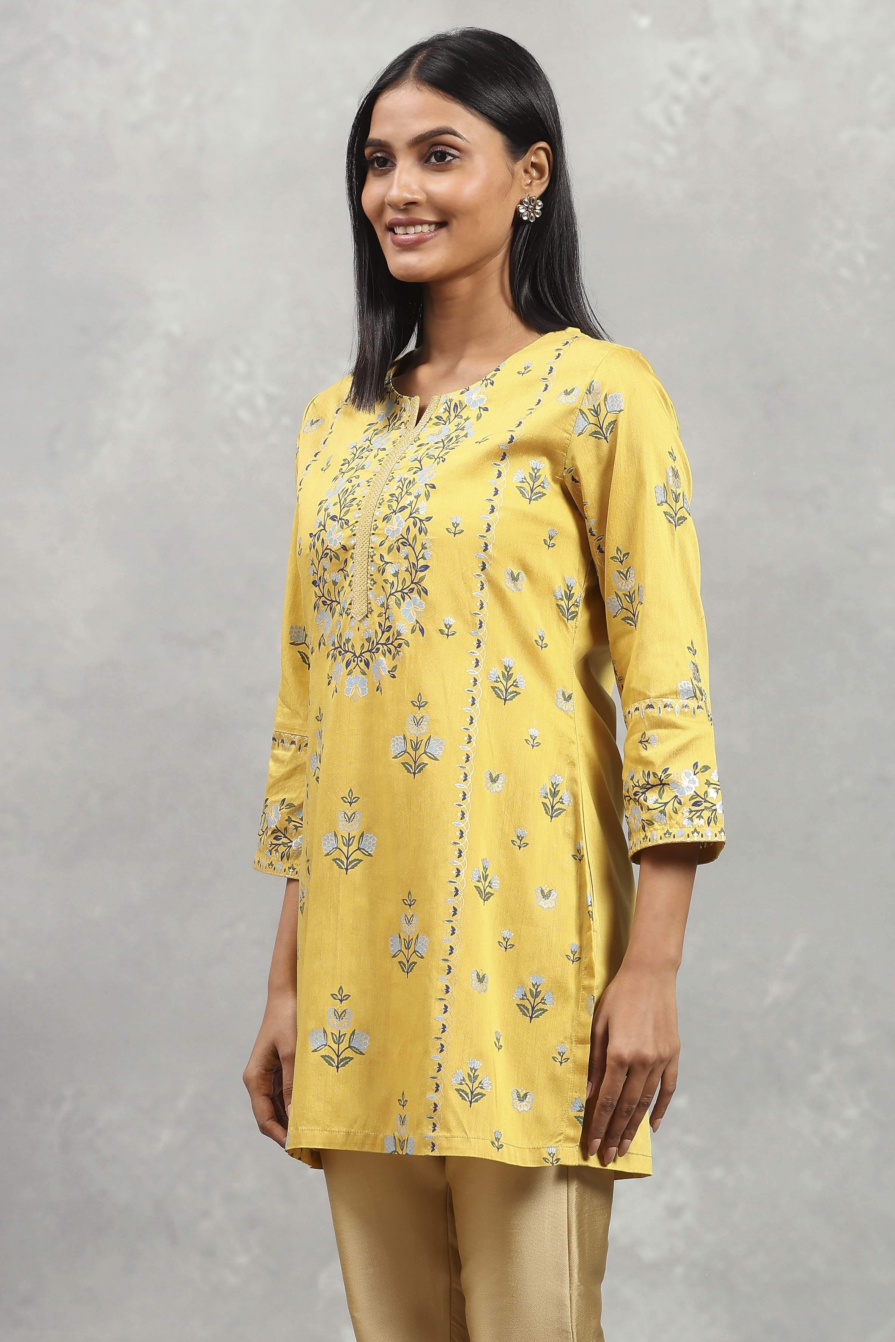 Yellow Viscose Blend Printed Straight Top image number 2