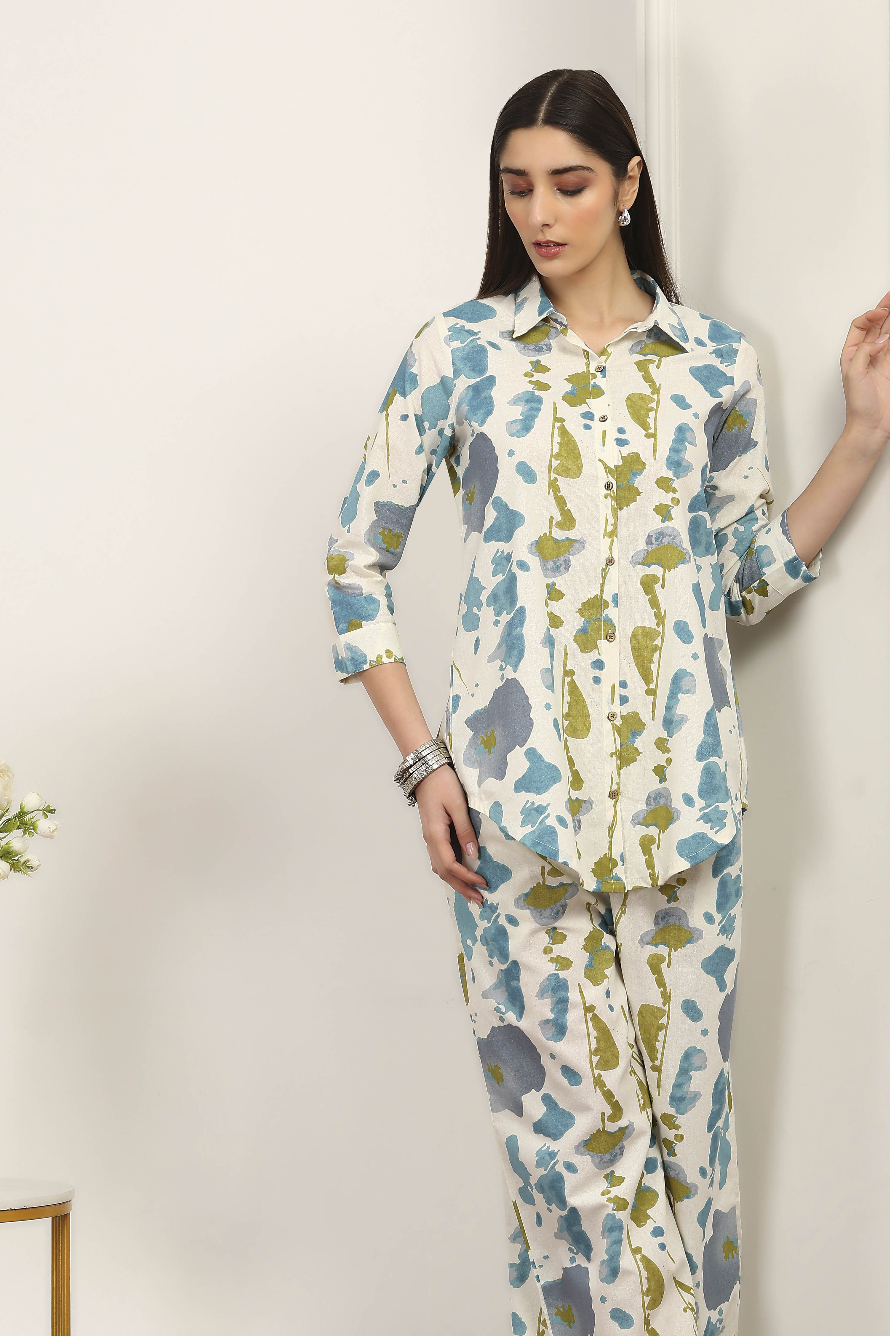 White Cotton Blend Cotton Flex Kurta Pants Set image number 6