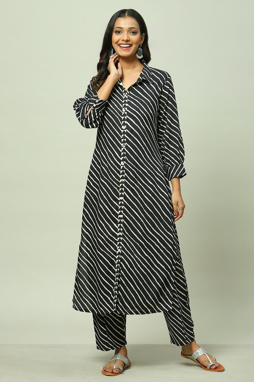 Red Striped Straight Kurta Set image number 0