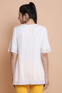 Off White Viscose Rayon Short Top image number 5