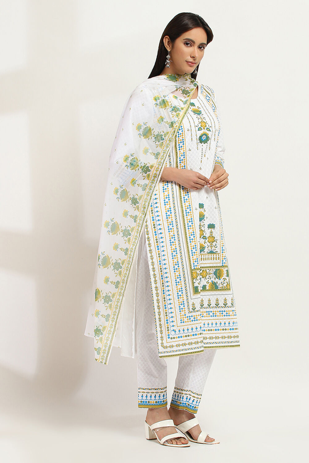 White Cotton Printed Straight Suit Set image number 5