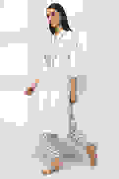 Off-White Cotton Blend Straight Kurta image number 2