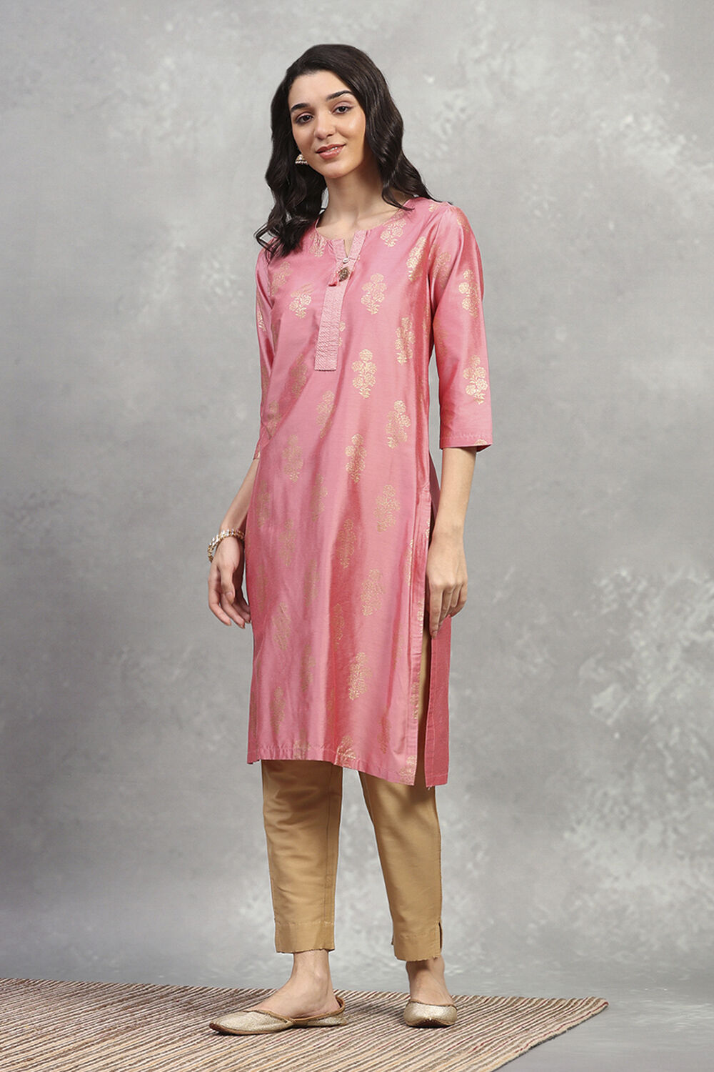 Pink Printed Straight Kurta image number 2