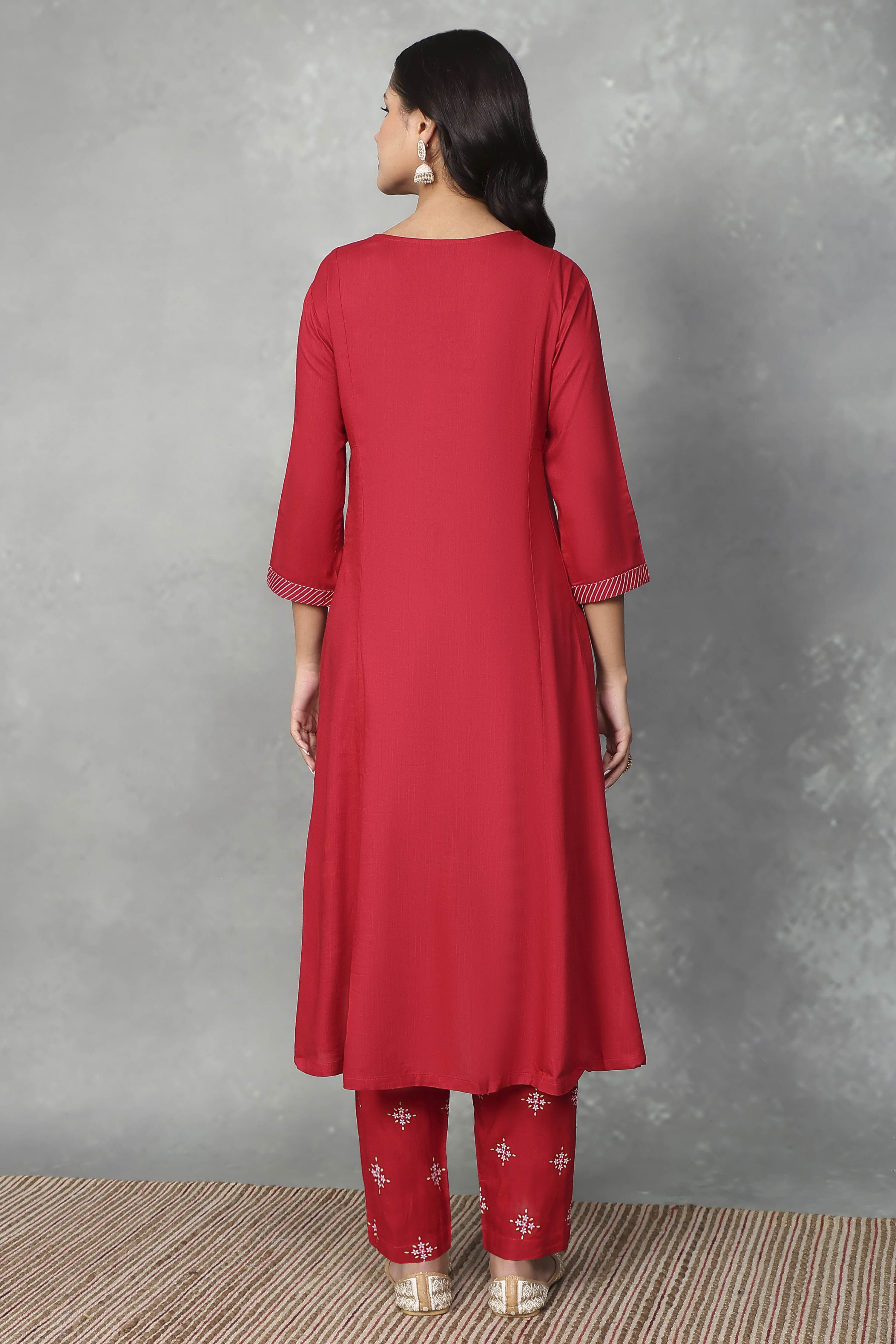 Sage Green Embroidered Kalidar Suit Set image number 4