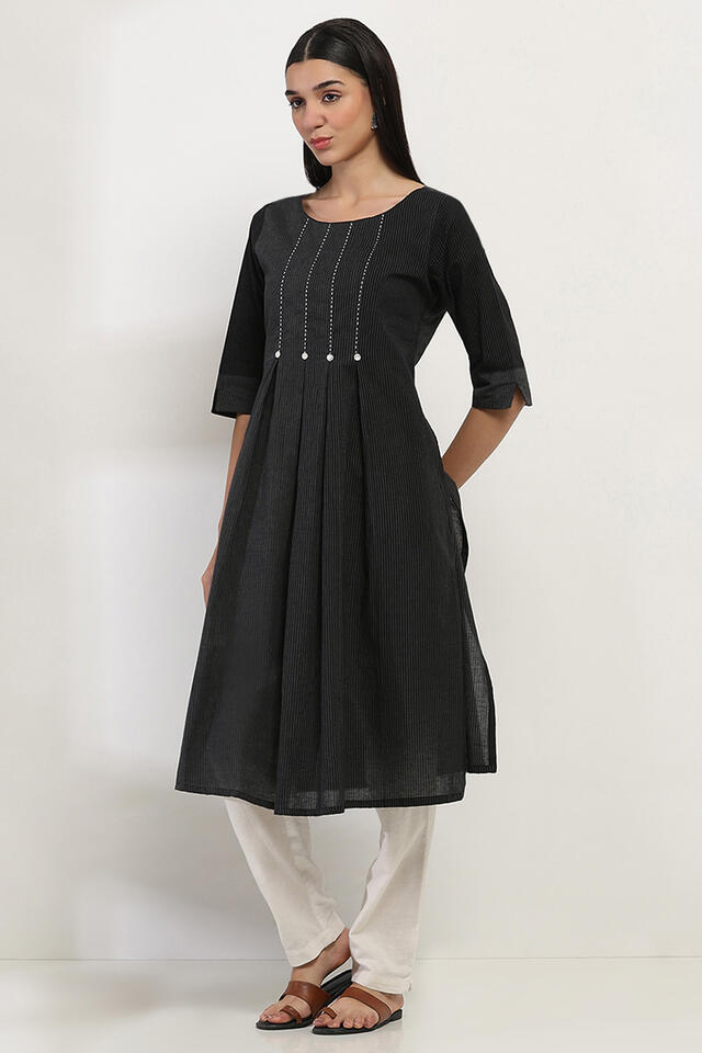 Rangriti Cotton yarn-dyed Regular Kurta in Black