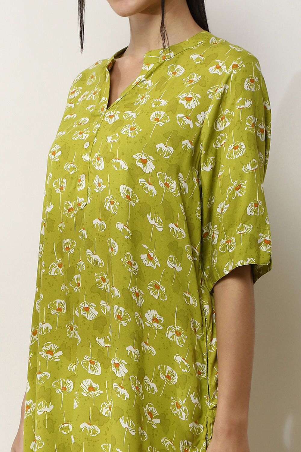 Green Floral Printed Straight Kurta image number 1