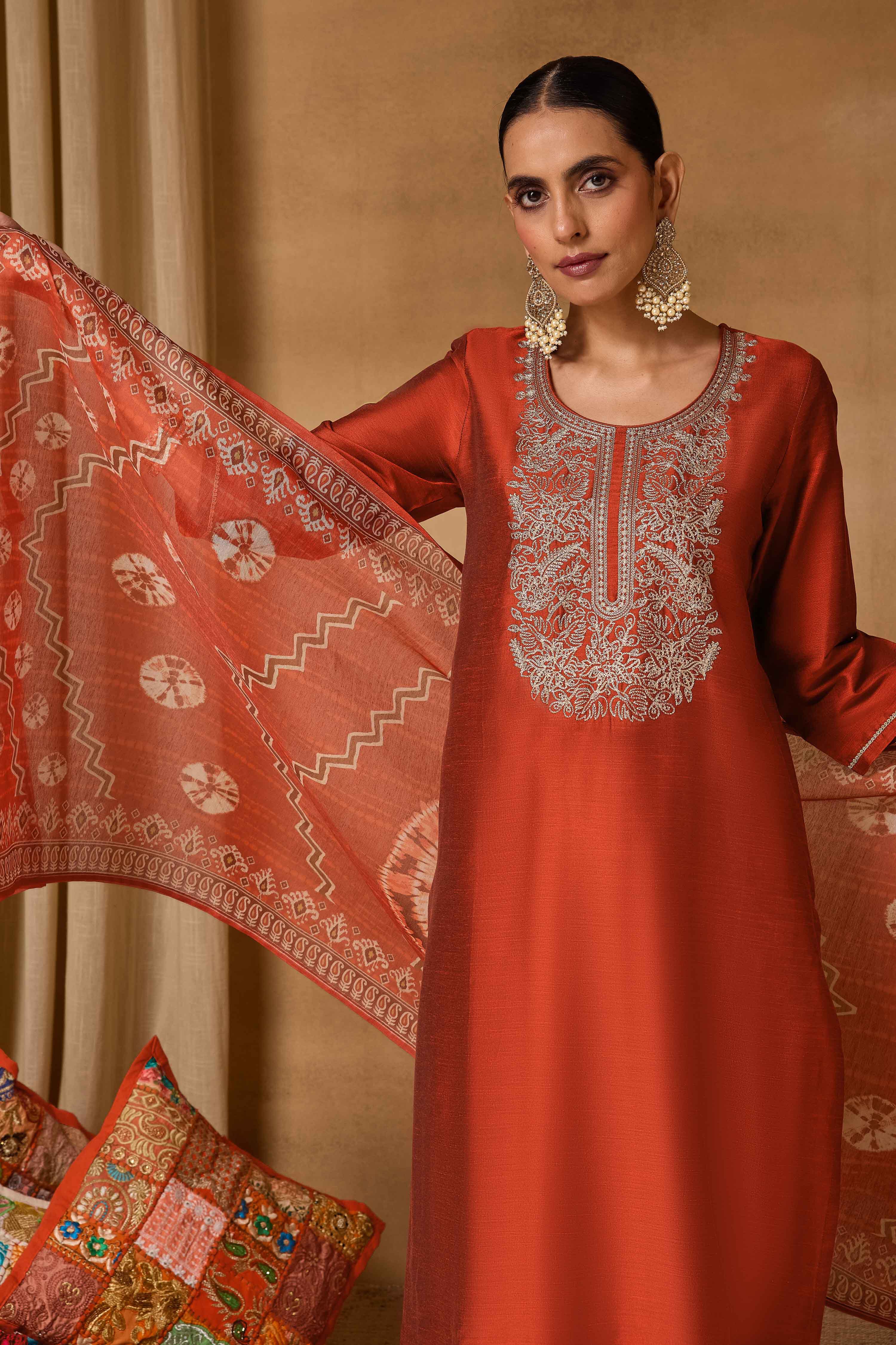 Rust Viscose Blend Straight Solid Suit Set image number 8