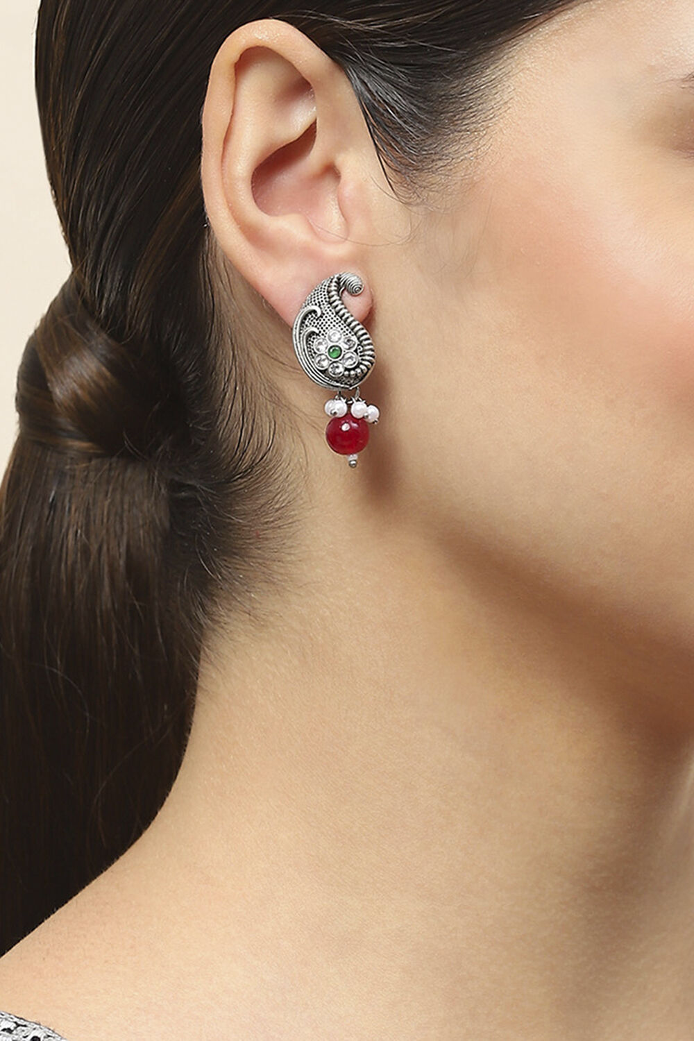 Red Oxidised Alloy Earrings image number 1