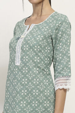 Sage Green Cotton Printed Straight Kurta image number 1
