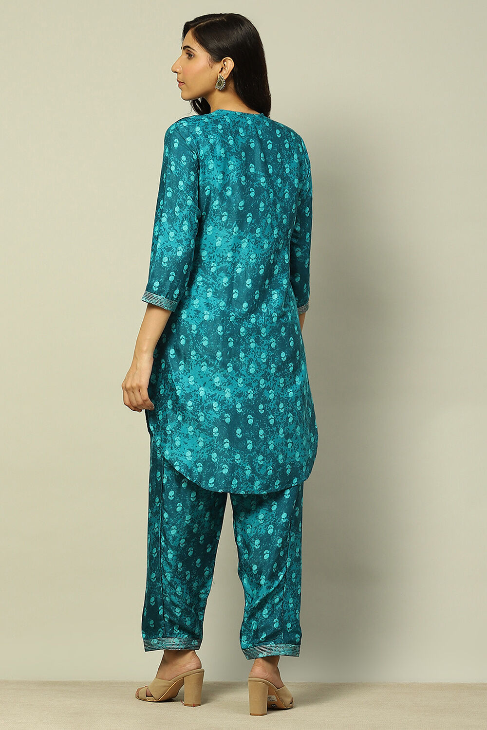 Green Printed Straight Kurta Set image number 4