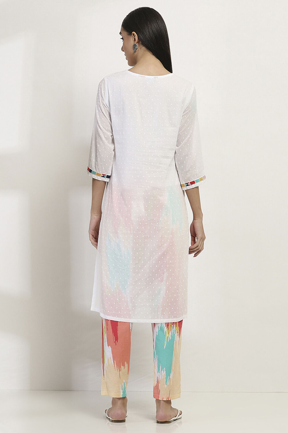 White Cotton Straight Suit Set image number 4