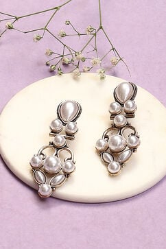 Pearl Alloy Earrings image number 0