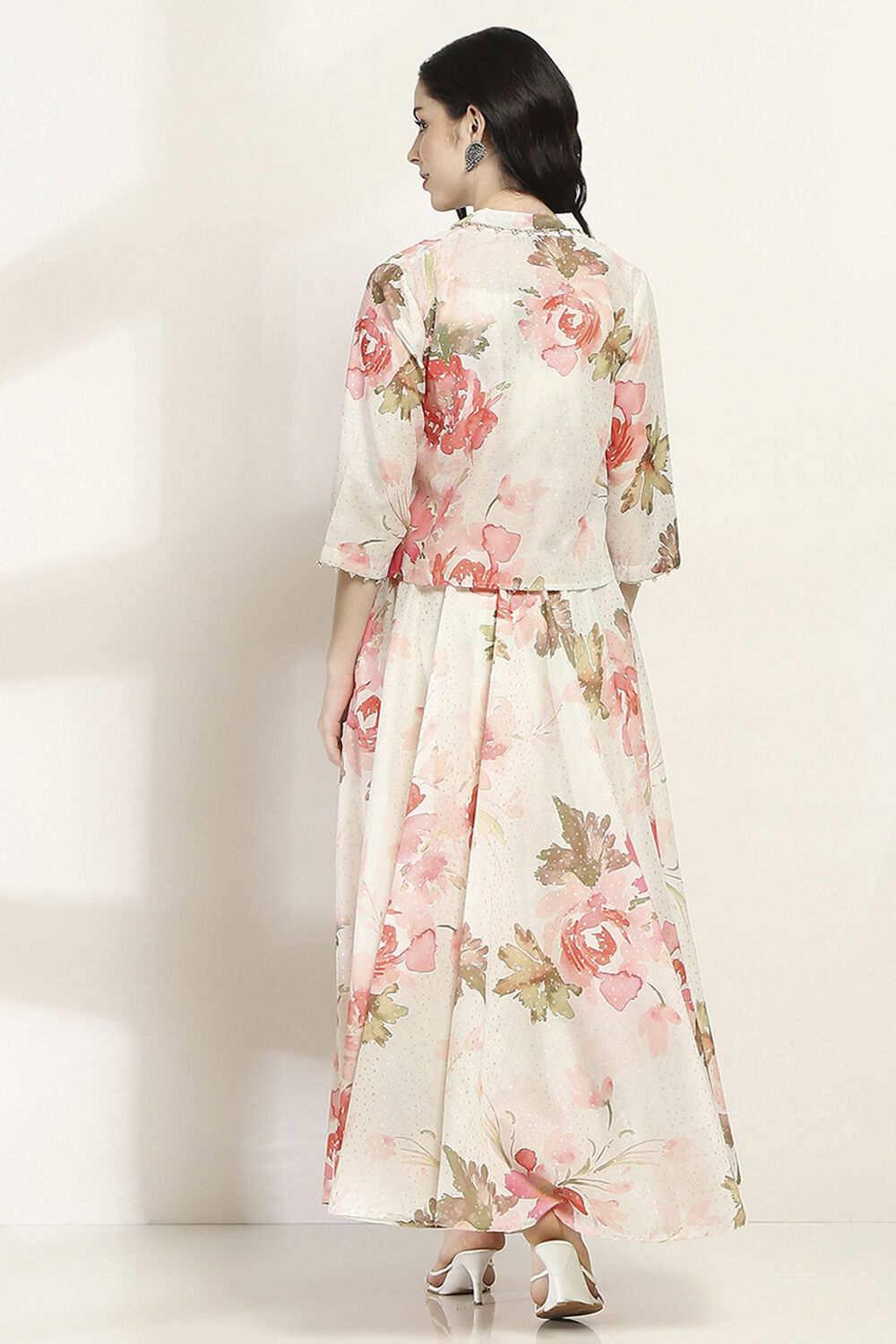 Off White Viscose Blend Skirt Set image number 4