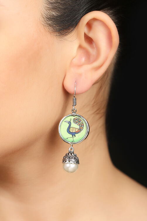 Handpainted Floral Earrings With Pearl image number 0