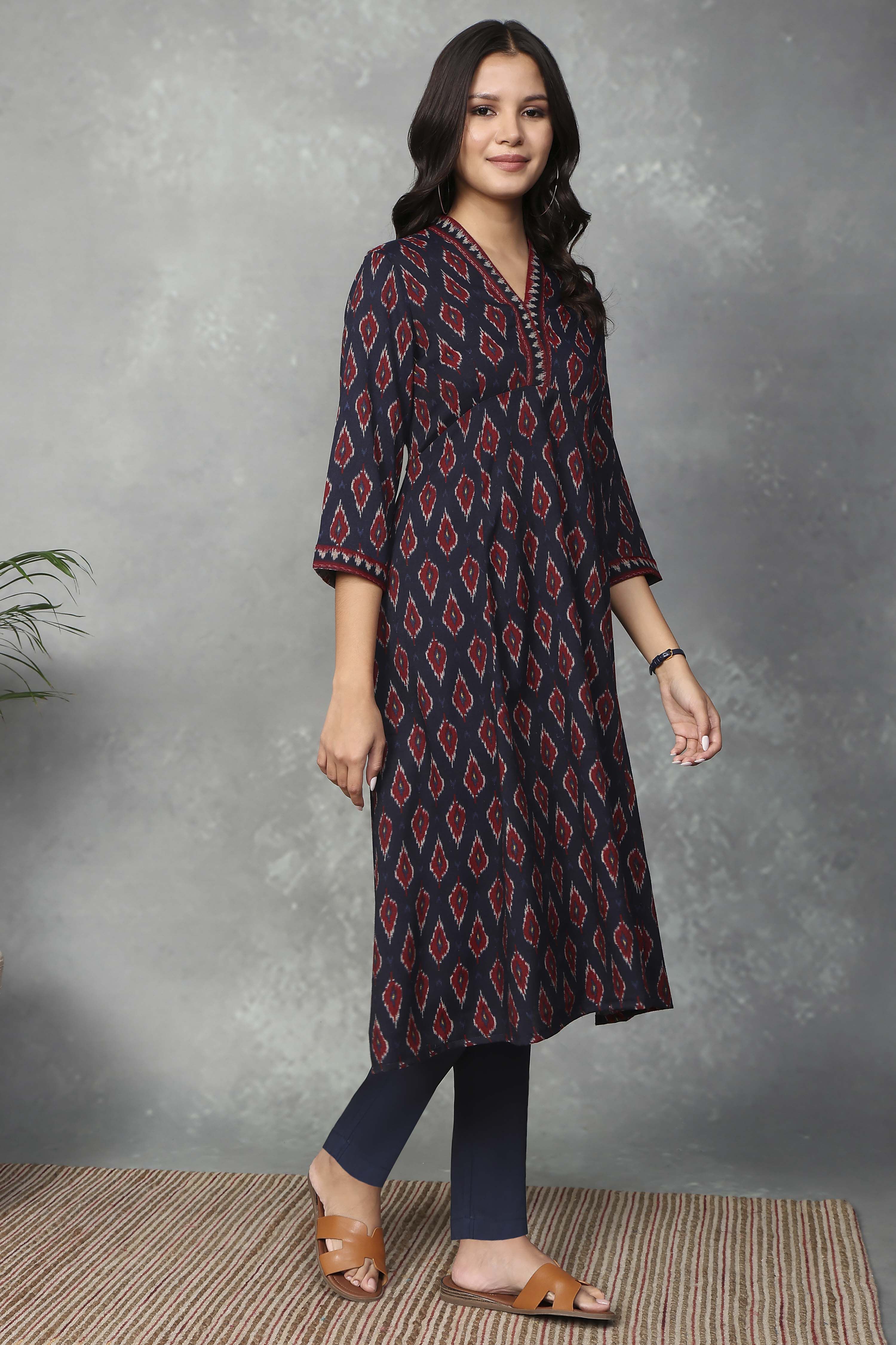 Navy Blue Viscose Polyester A-line & Kalidar Kurtas image number 4