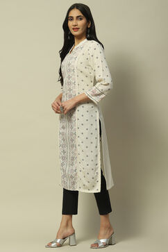 Off White Rayon Staight Kurta image number 2