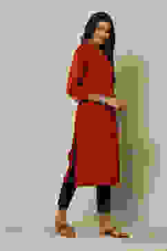 Maroon Polyester Straight Yarndyed Kurta image number 3