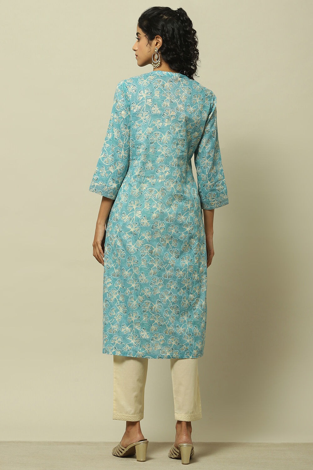 Blue Cotton Blend Printed Kurta & Pants Suit Set image number 5