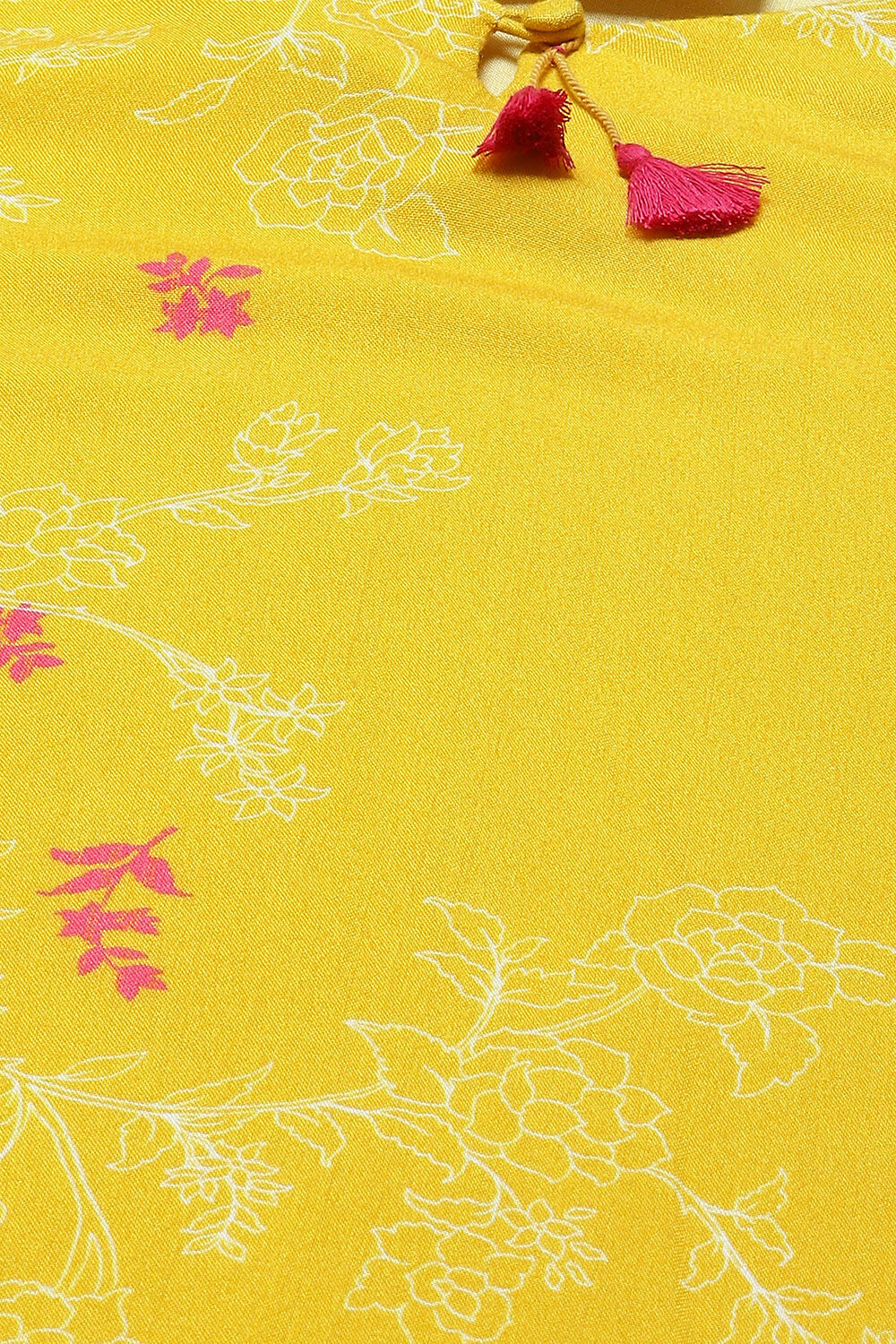 Yellow LIVA Straight  Kurta Pants Set image number 1