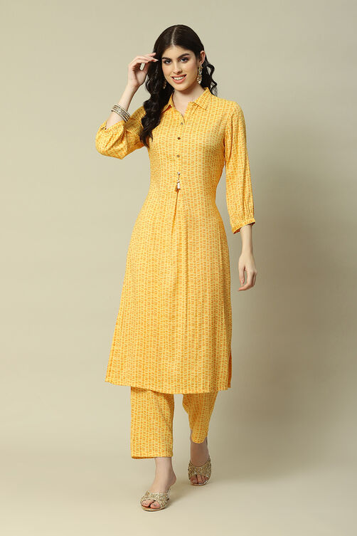 Yellow Cotton Blend Straight Printed Kurta Palazzo Suit Set image number 6