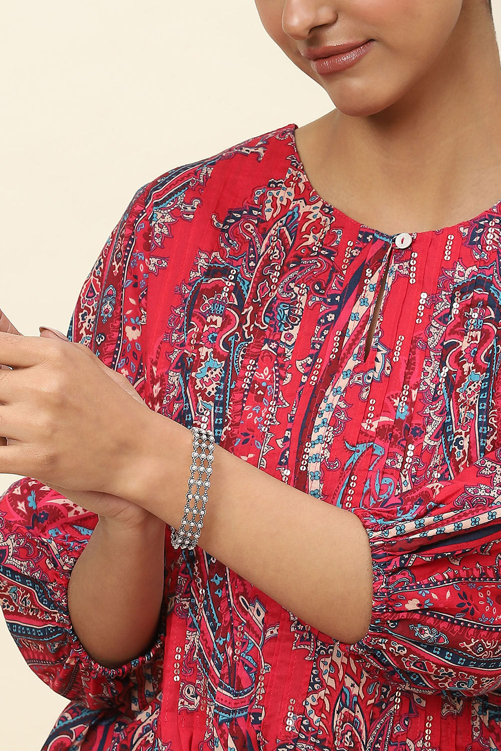 Pearl White Alloy Bangles image number 1