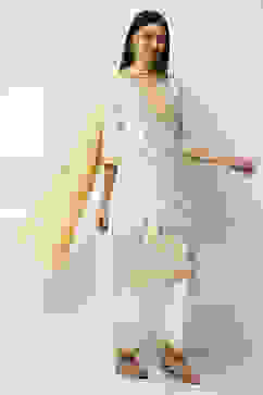 Off-White Printed Straight Suit Set image number 5