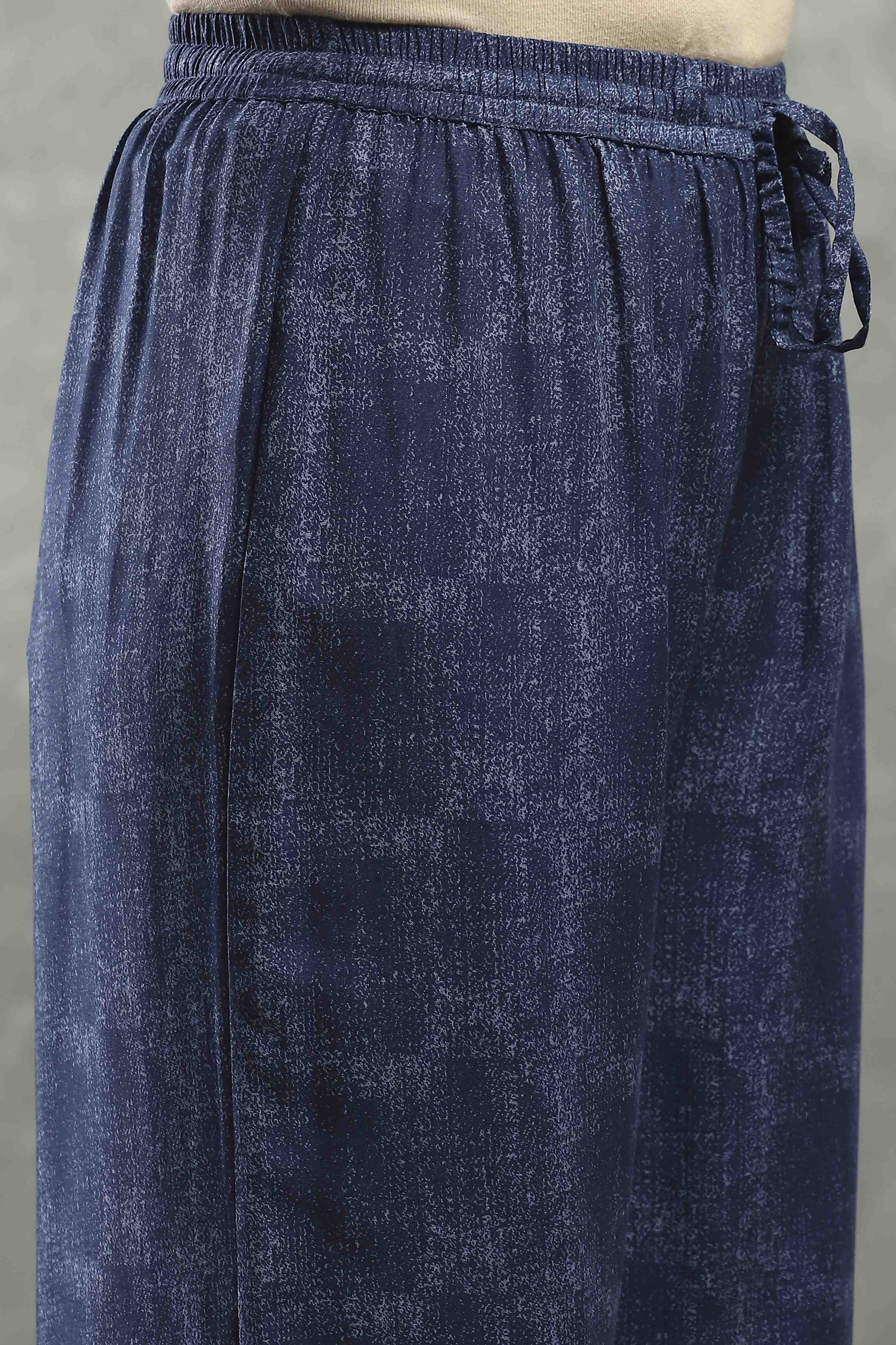 Blue Viscose Straight Kurta Pants Set image number 2
