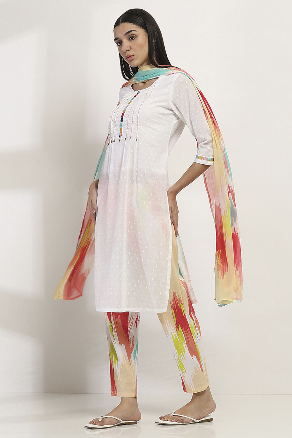 White Cotton Straight Suit Set image number 3