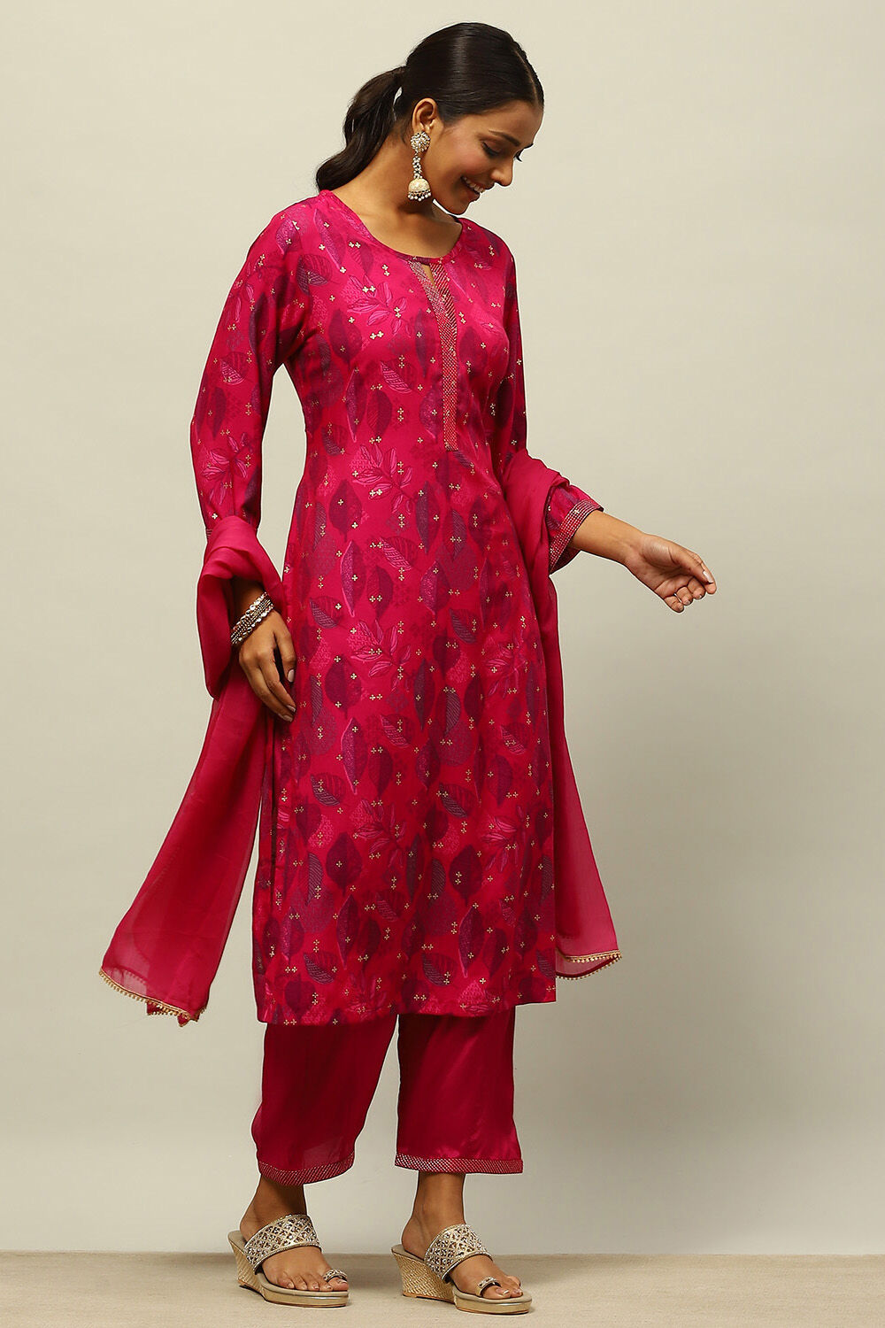 Magenta Printed Straight Suit Set image number 5