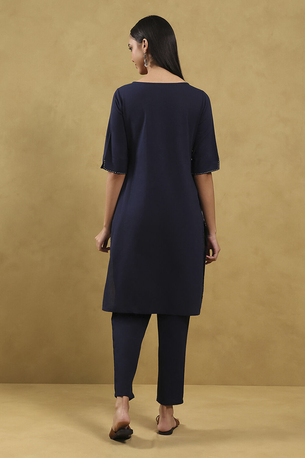 Indigo Blue Cotton Solid Gathered Suit Set image number 4