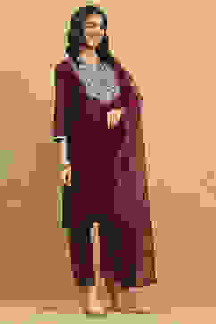 Wine Polyester Blend Solid Straight Suit Set image number 5