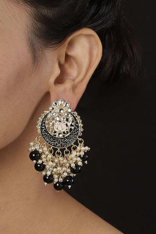 Black Metal Brass Earrings image number 1
