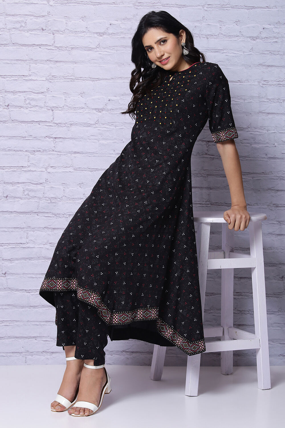 Rangriti kurtis on sale