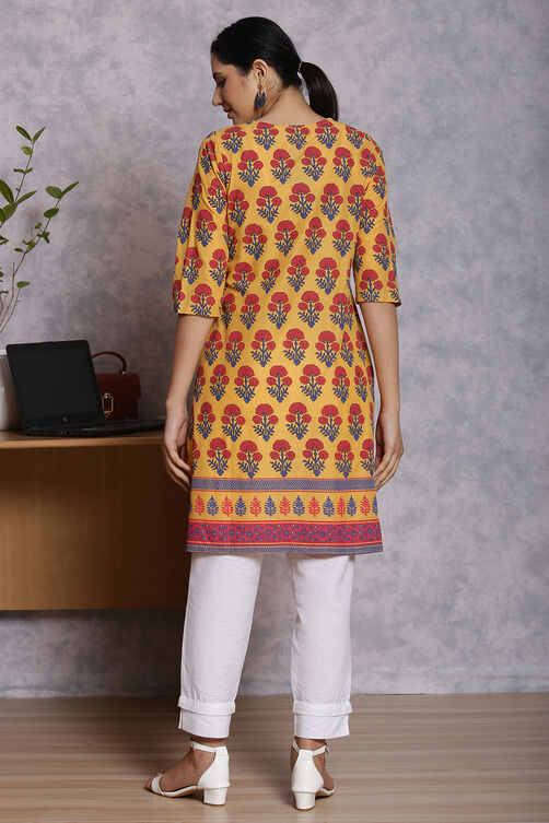 Mustard Cotton And Cambric Straight Kurta image number 5