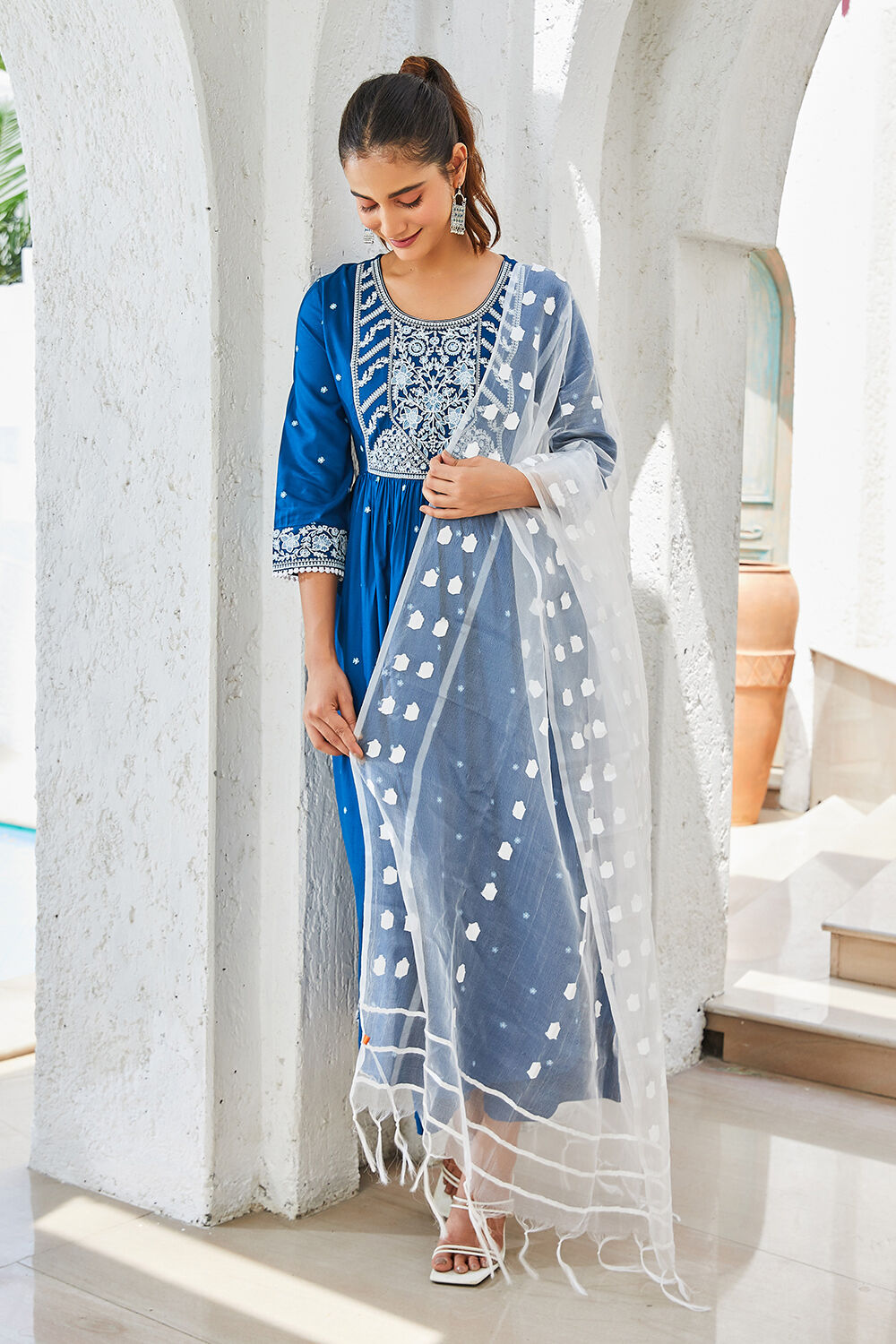 White Organza Geometric Printed Dupatta image number 0