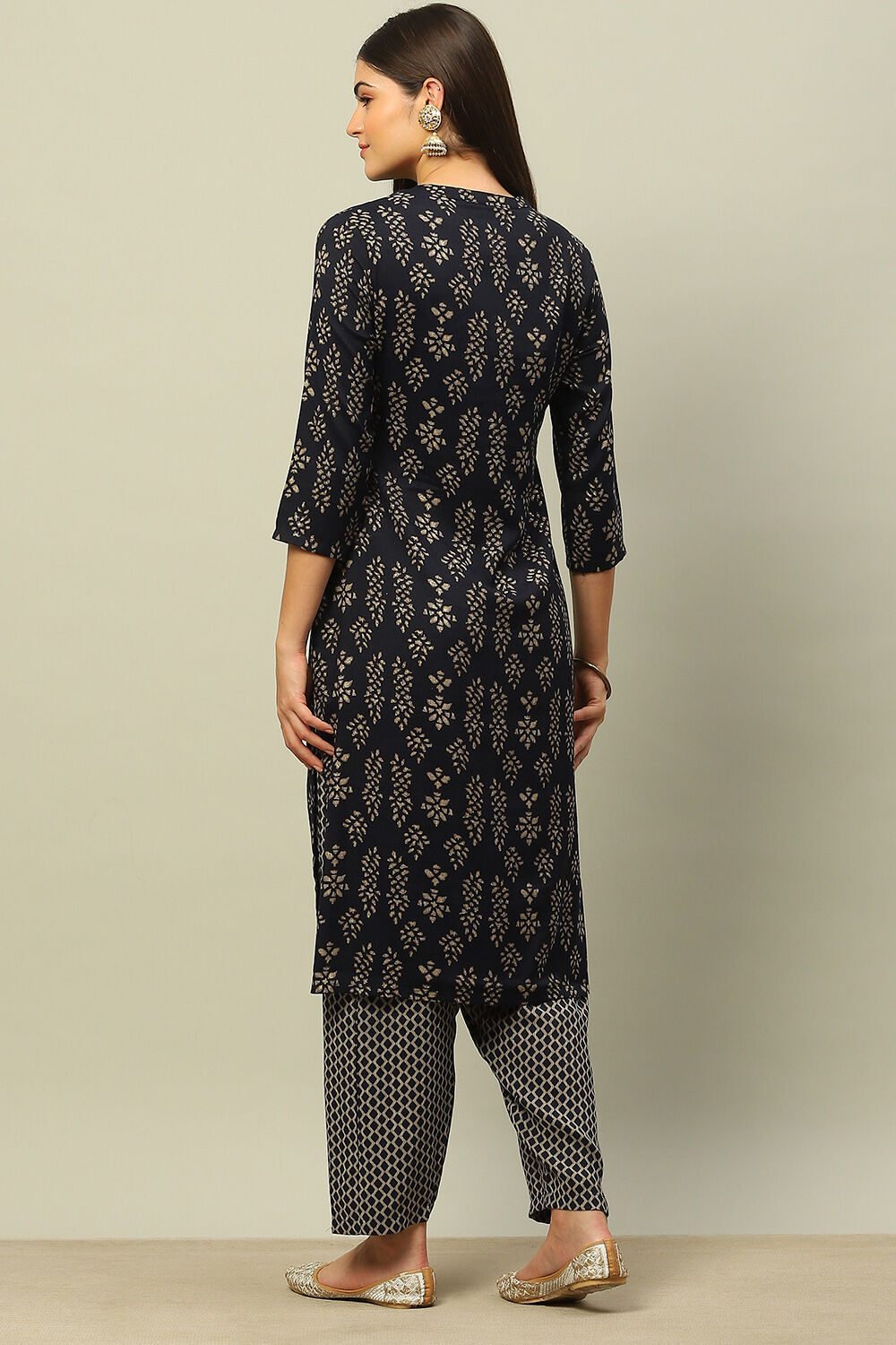 Navy Blue Viscose Blend Straight Printed Kurta Salwar Suit Set image number 4