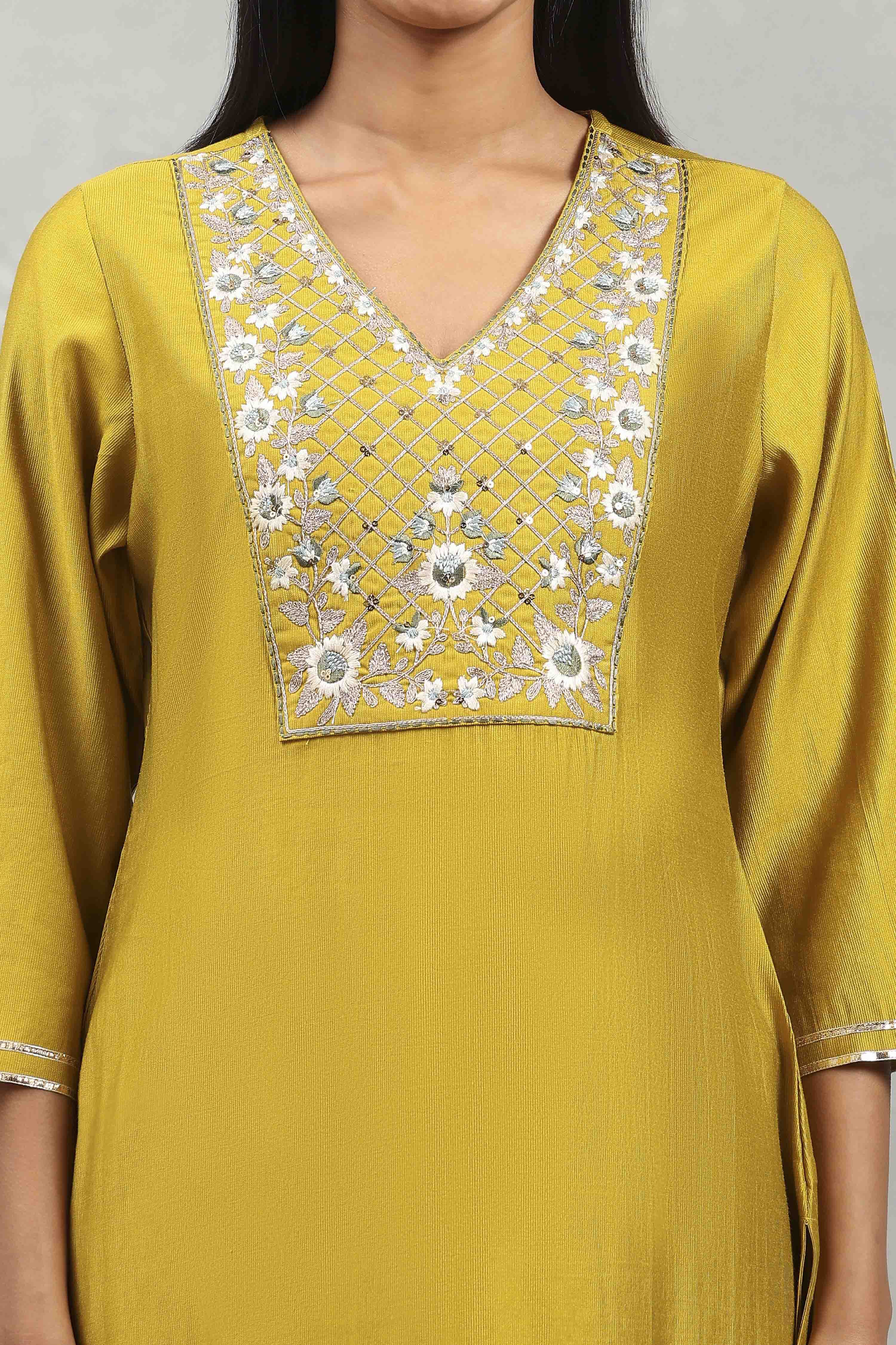 Acid Lime Viscose Blend Solid Straight Kurta Pants Set image number 1