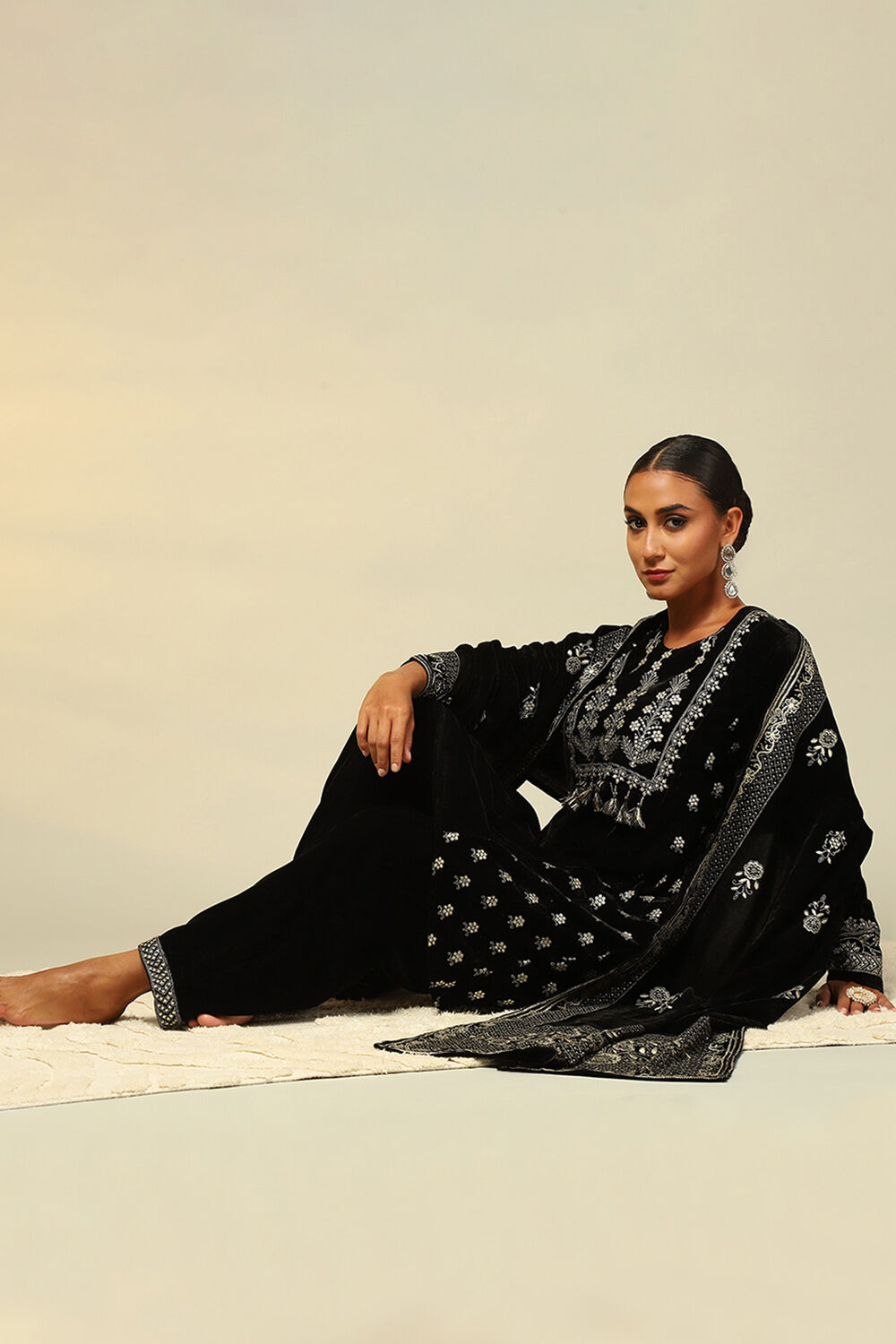 Black Poly Velvet A-Line Printed Kurta Salwar Suit Set image number 8