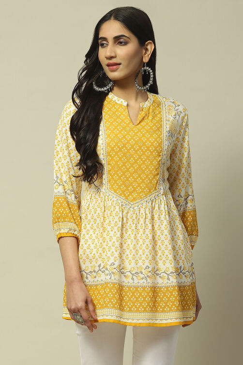 Yellow Rayon Indie Top image number 5