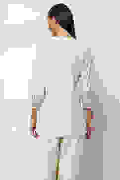 Off-White Cotton Blend Straight Top image number 3