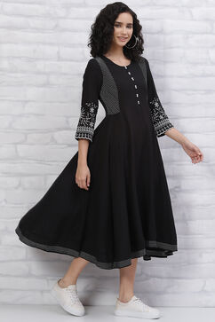 Black Viscose Schiffli Anarkali Kurta Dress image number 3