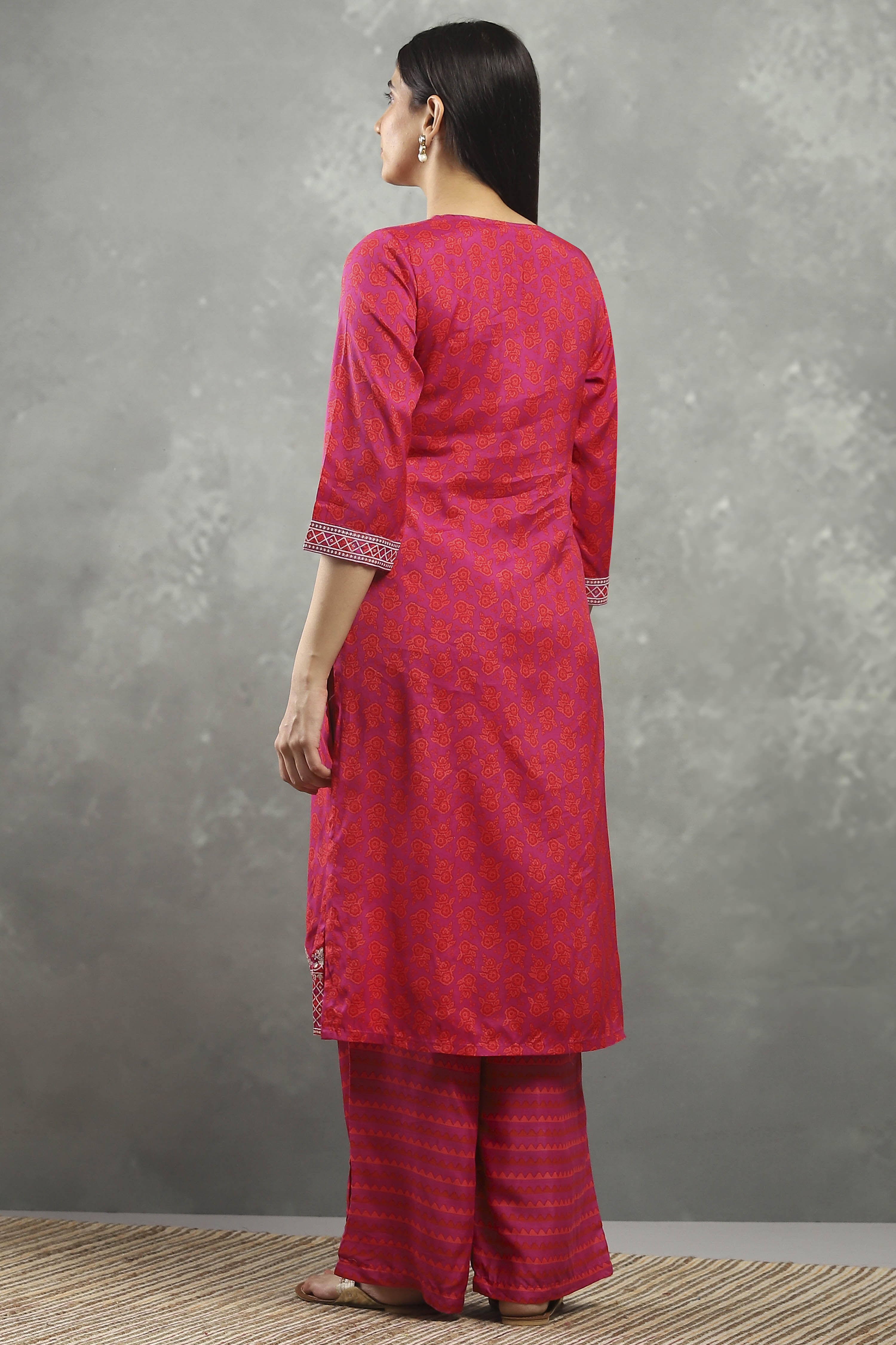 Purple Viscose Straight Kurta Pants Set image number 4
