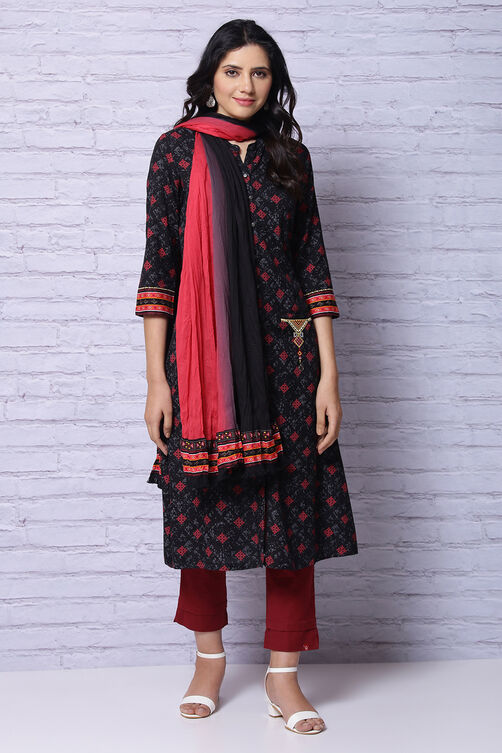 Black And Red Cotton Dupatta image number 0