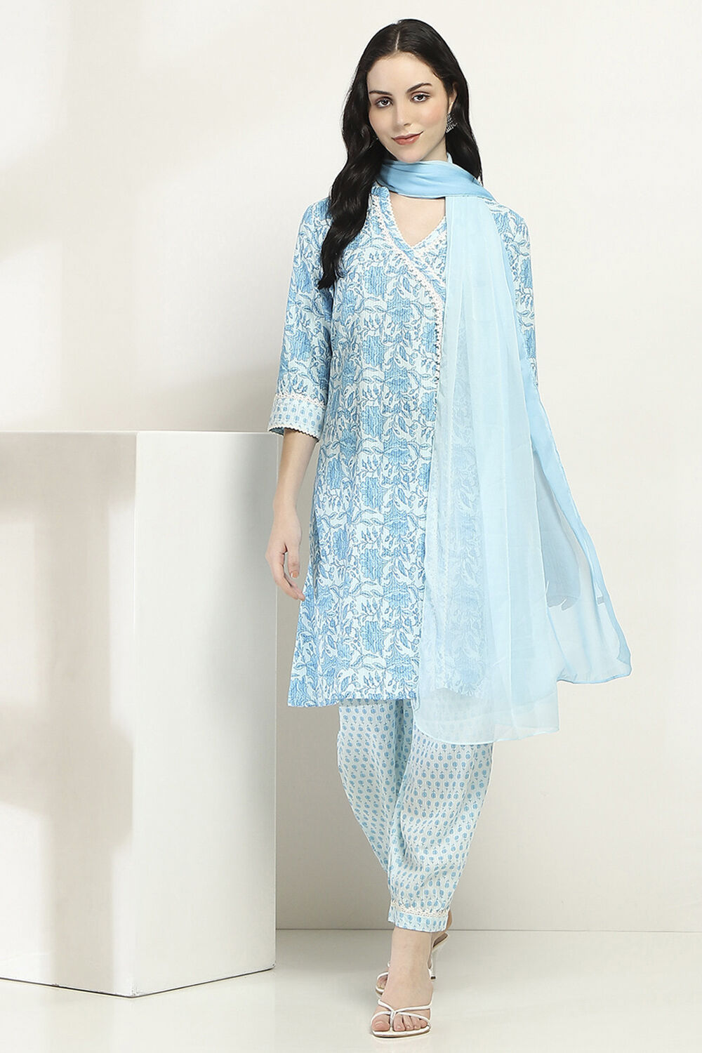 Blue Cotton Printed Straight Suit Set image number 0
